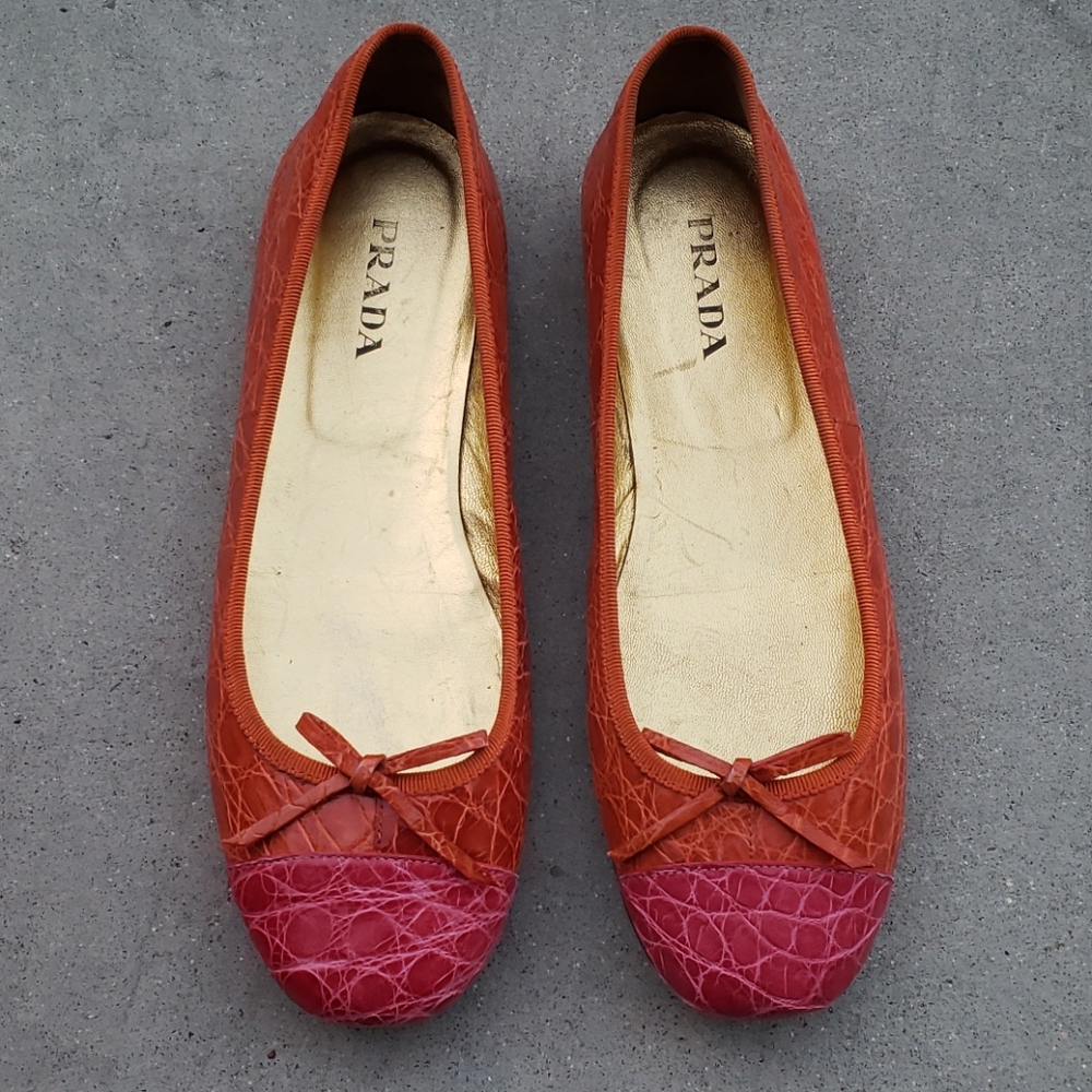 Auth. Prada flat